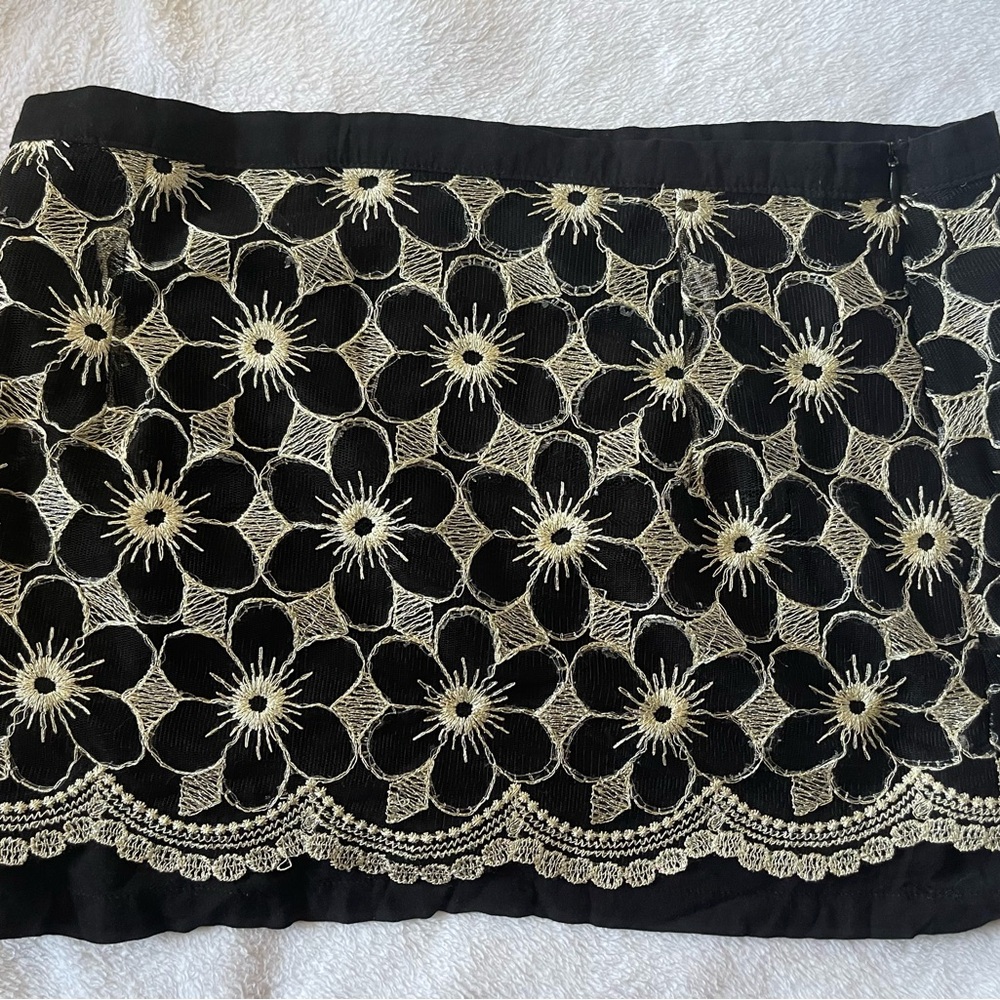 Skirt - Picture 6 of 9